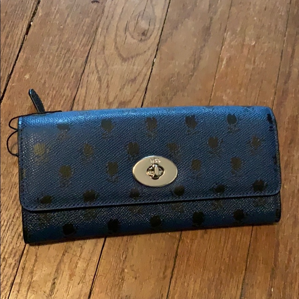 Coach wallet